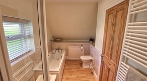 Belview Cottage Dorset bathroom