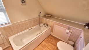 Belview Cottage Dorset - bath